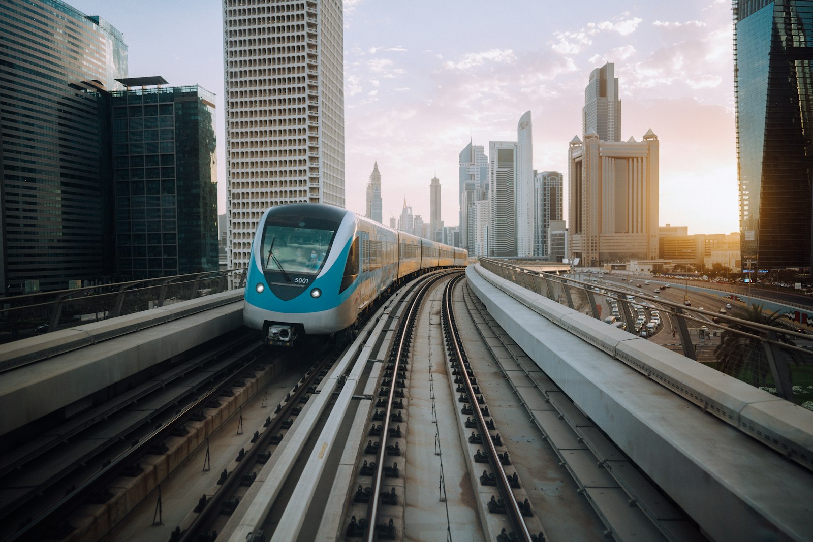 the metro train on the loop again
